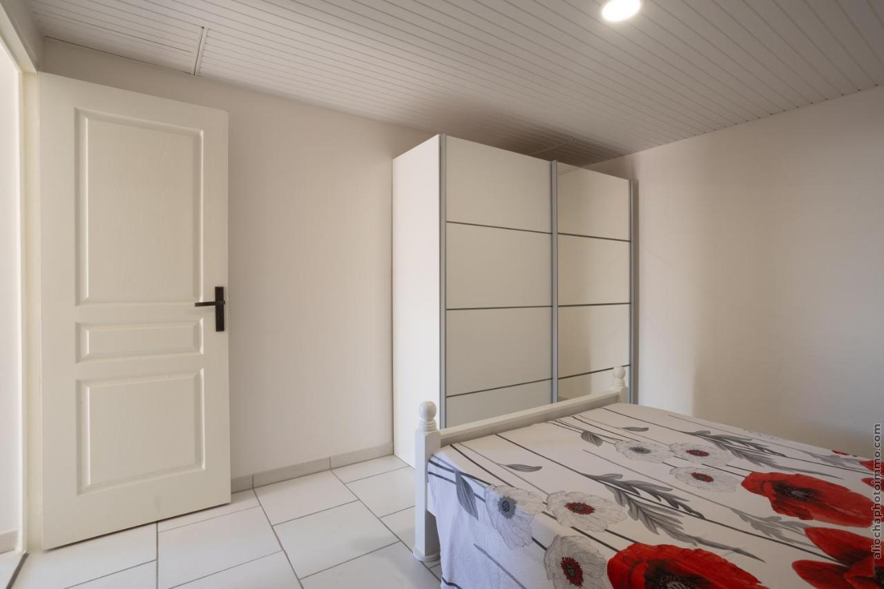 Alpinia - Appt Avec Piscine Partagee Appartement Saint-Pierre Buitenkant foto