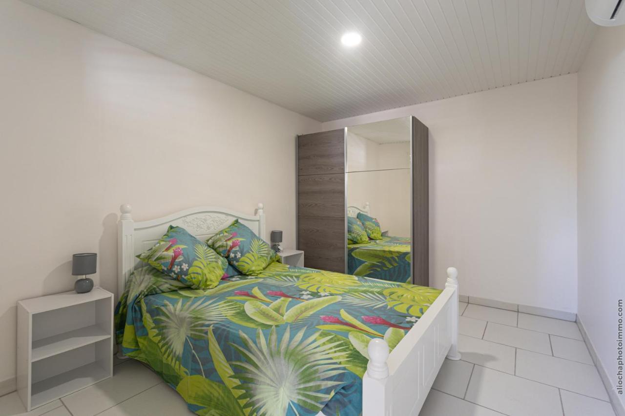 Alpinia - Appt Avec Piscine Partagee Appartement Saint-Pierre Buitenkant foto